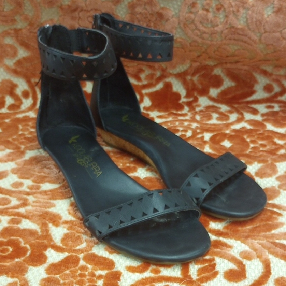 Koolaburra Black Ankle Strap Sandals